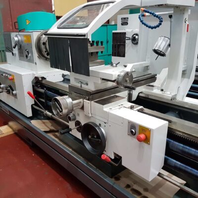 Tokarka kłowa uniwersalna typ SN710